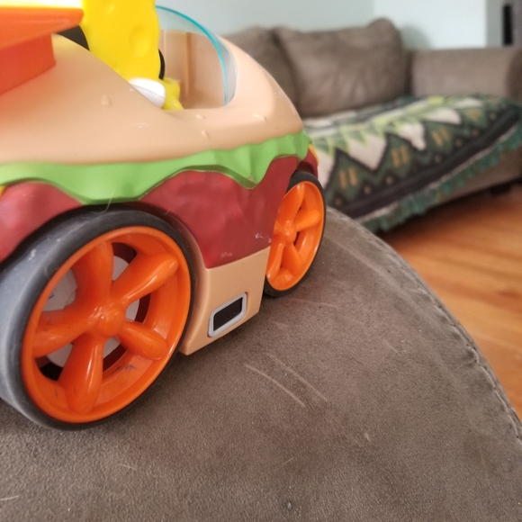 Sponge Bob Remote Car - Picture 3 of 4